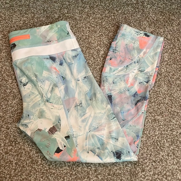 Lululemon Pastel Capris - Picture 1 of 5